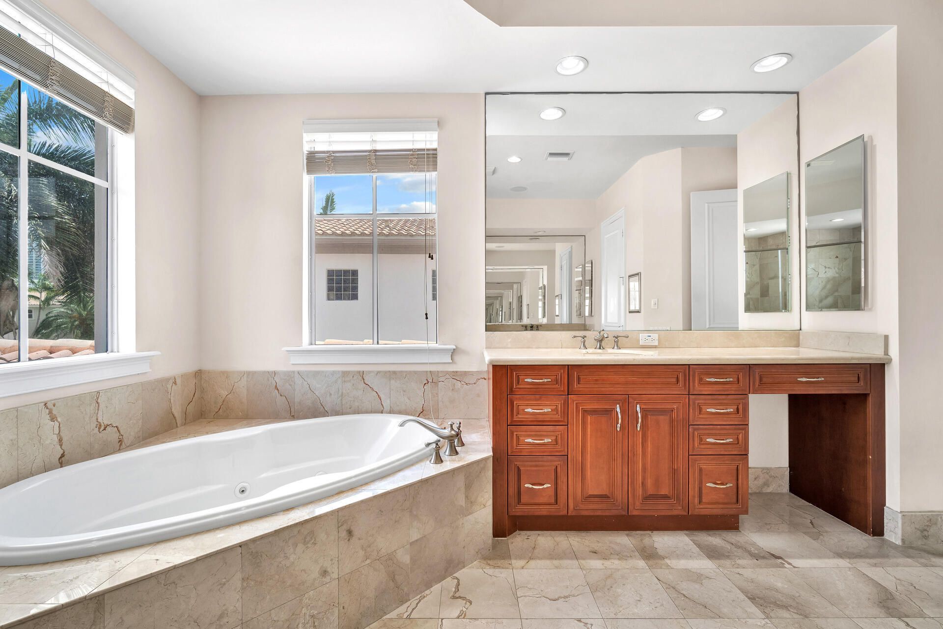1480 Windjammer Way , Hollywood, FL 33019 Photo
