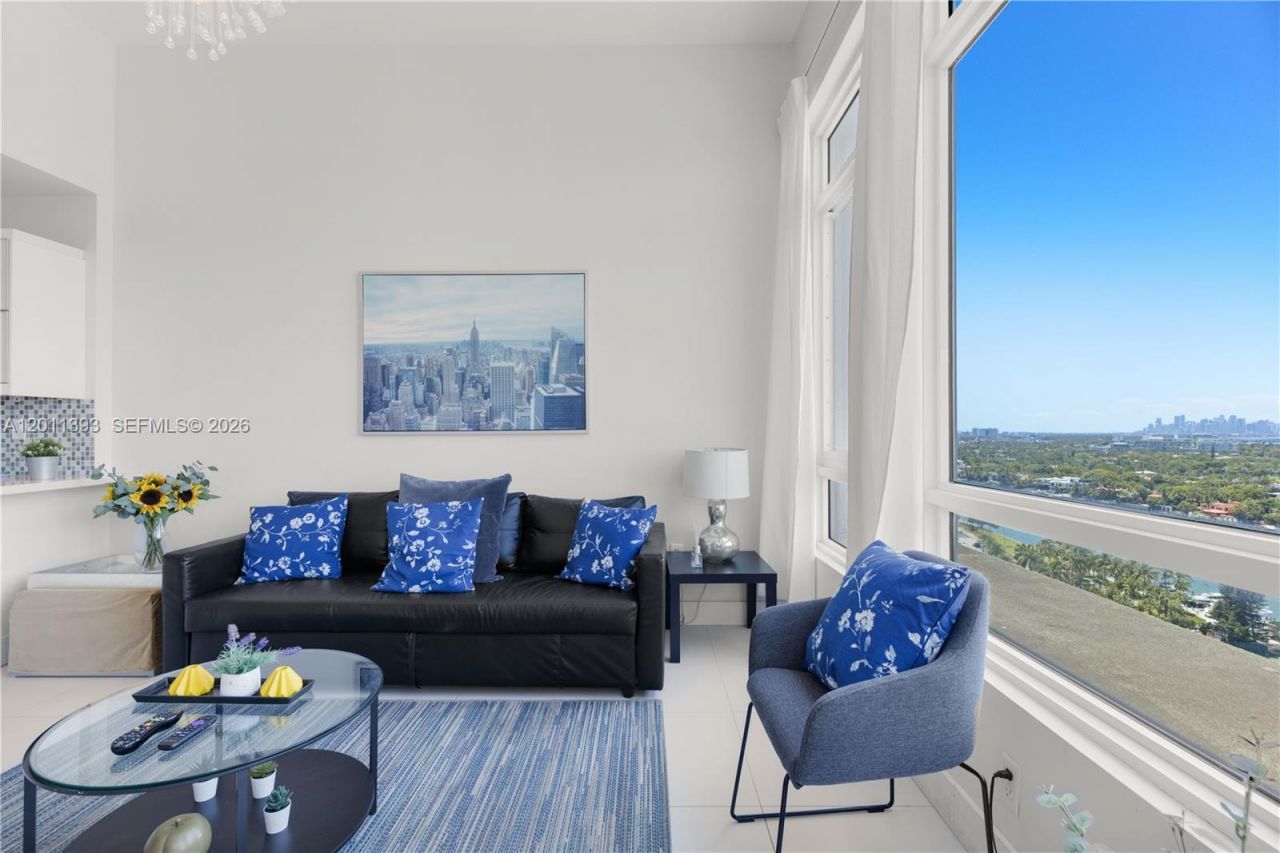 5445 Collins Ave, Unit TS11, Miami Beach, FL 33140 Photo