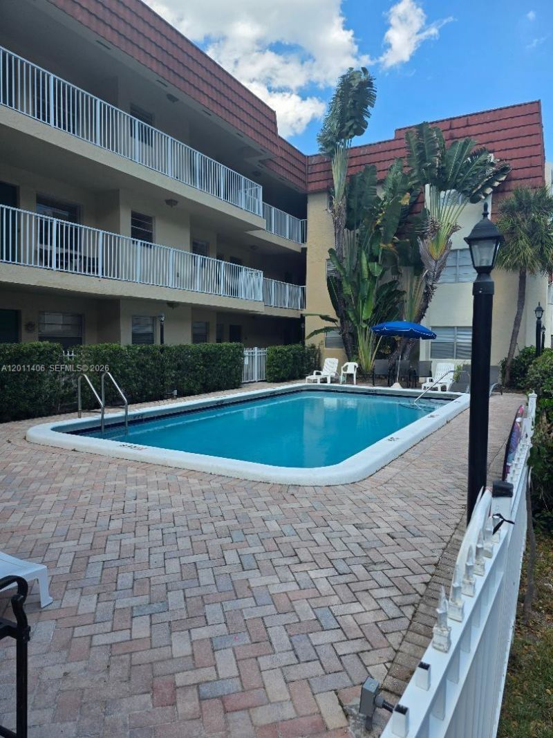 1300 Moffett St, Unit 107, Hallandale Beach, FL 33009 Photo