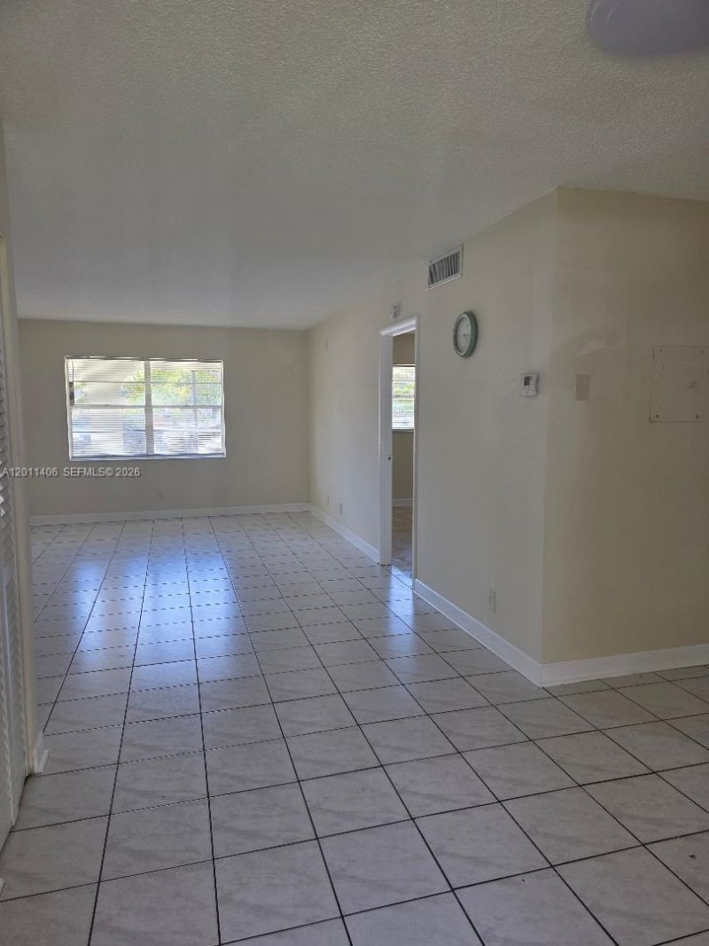 1300 Moffett St, Unit 107, Hallandale Beach, FL 33009 Photo