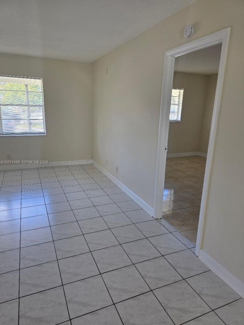 1300 Moffett St, Unit 107, Hallandale Beach, FL 33009 Photo