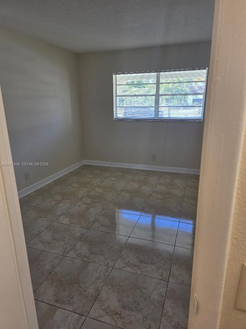 1300 Moffett St, Unit 107, Hallandale Beach, FL 33009 Photo