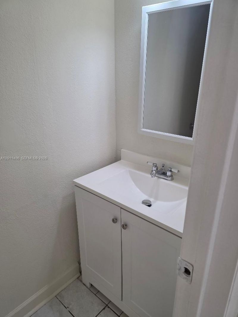 1300 Moffett St, Unit 107, Hallandale Beach, FL 33009 Photo
