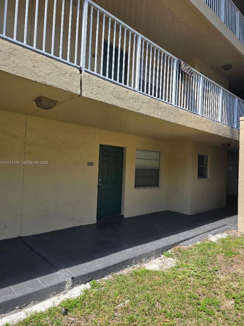1300 Moffett St, Unit 107, Hallandale Beach, FL 33009 Photo