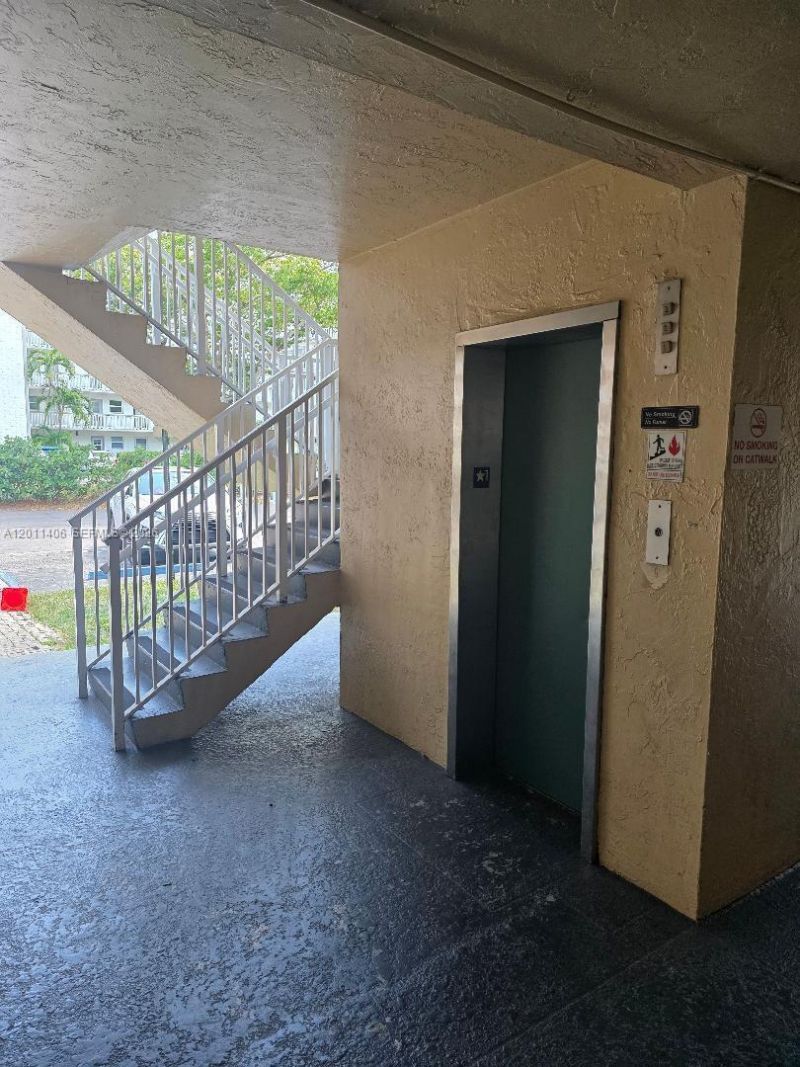1300 Moffett St, Unit 107, Hallandale Beach, FL 33009 Photo