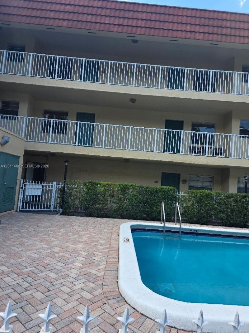 1300 Moffett St, Unit 107, Hallandale Beach, FL 33009 Photo