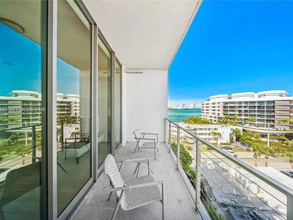 10281 W Bay Harbor Dr , Unit PH02, Bay Harbor Islands, FL 33154