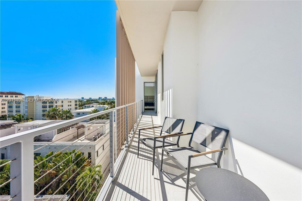 10281 W Bay Harbor Dr , Unit PH02, Bay Harbor Islands, FL 33154 Photo