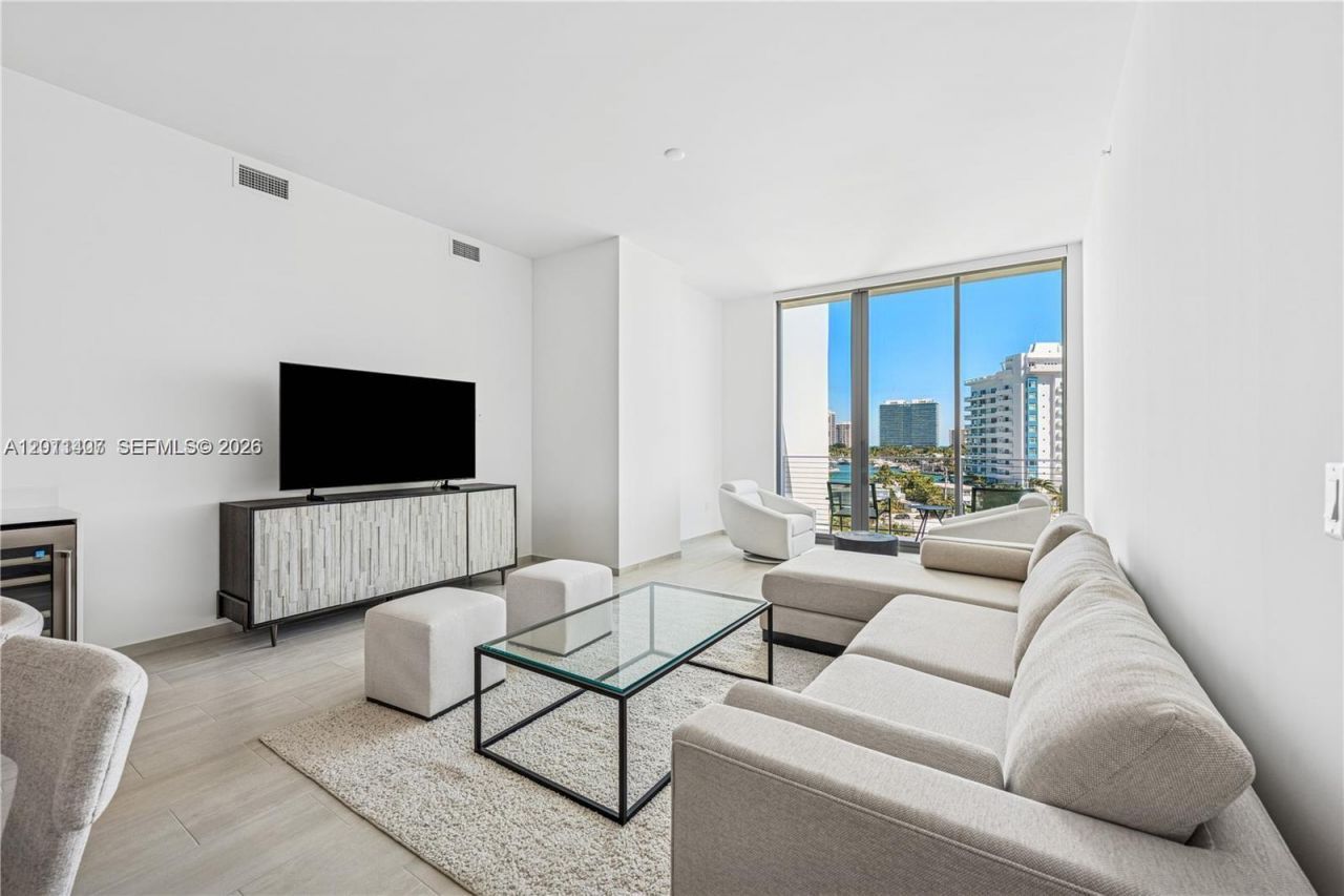 10281 W Bay Harbor Dr , Unit PH02, Bay Harbor Islands, FL 33154 Photo