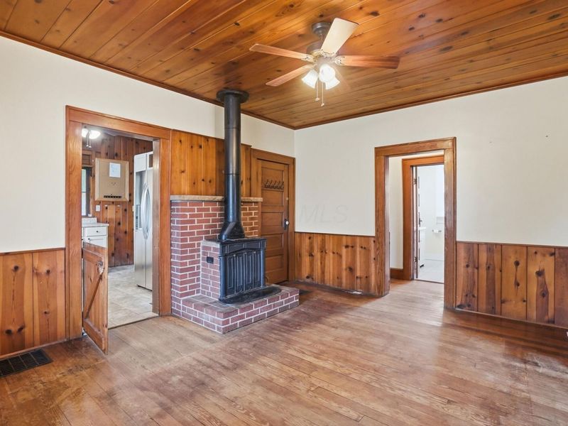 909 W Sugar Street , Mount Vernon, OH 43050 Photo 11