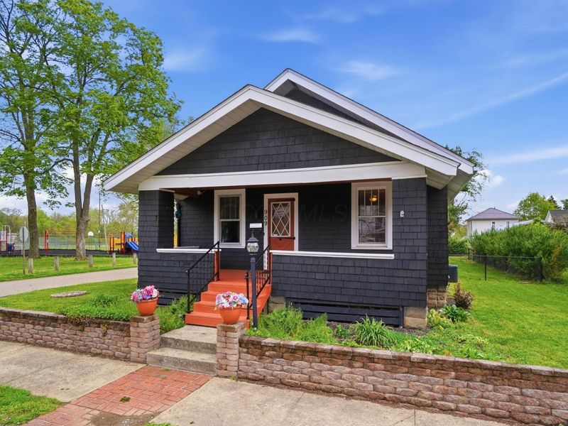 909 W Sugar Street , Mount Vernon, OH 43050 Photo 2