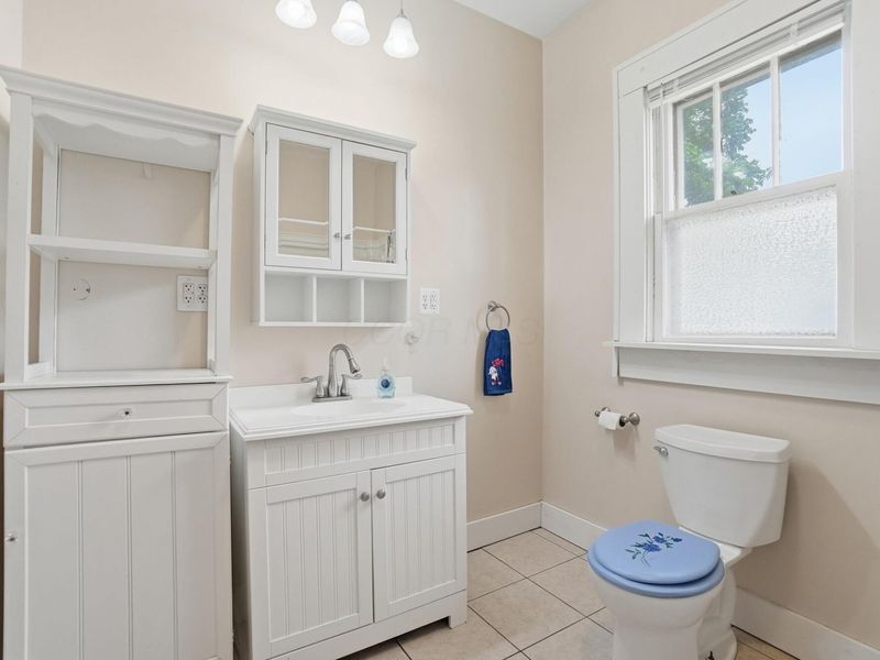 909 W Sugar Street , Mount Vernon, OH 43050 Photo 22
