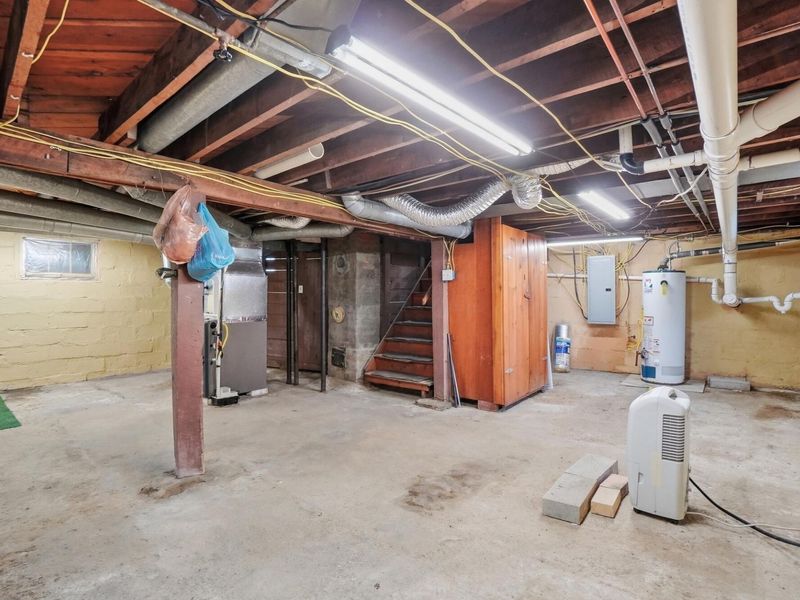 909 W Sugar Street , Mount Vernon, OH 43050 Photo 27