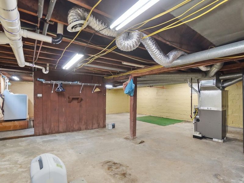909 W Sugar Street , Mount Vernon, OH 43050 Photo 28