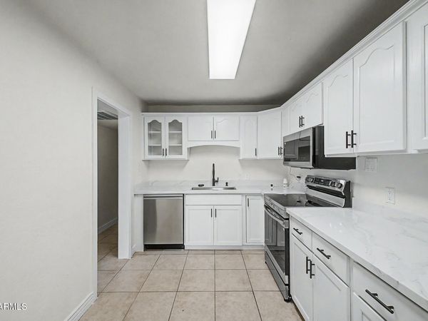 4225 N 33RD Drive, Phoenix, AZ 85017