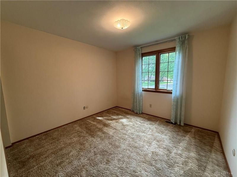 2272 Whispering Willow Circle, Kettering, OH 45440 Photo 25