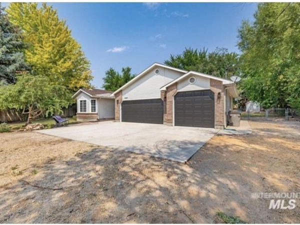 6600 E Victory Rd, Nampa, ID 83687
