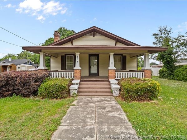 203 E Clinton Street, Roseboro, NC 28382