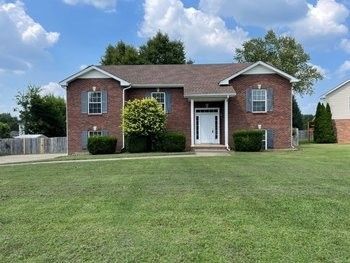 2571 Emerald Ct, Clarksville, TN 37042 Main Photo