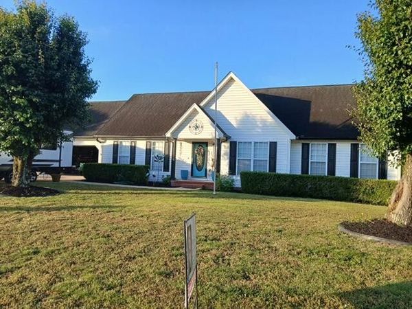2024 Breeze Drive, Soddy Daisy, TN 37379
