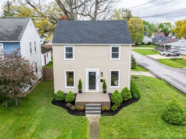 305 Hayes Avenue , Cuyahoga Falls, OH 44221