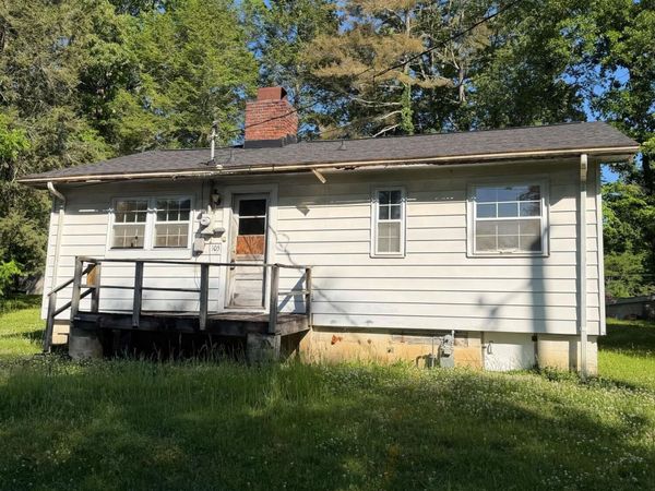 105 E Maiden Lane, Oak Ridge, TN 37830