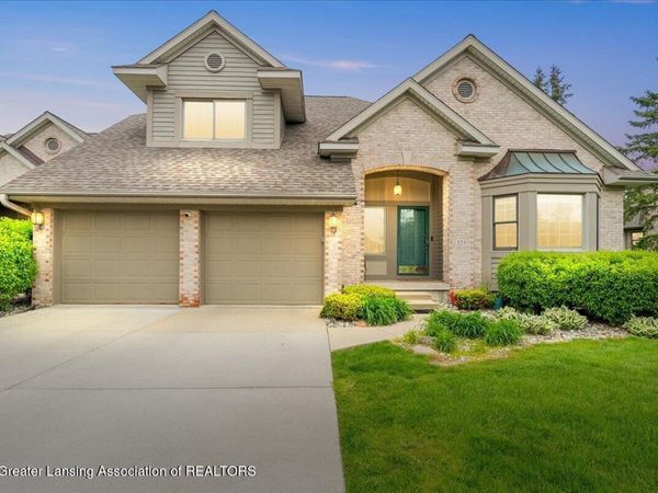 325 Geneva Circle, Lansing, MI 48917
