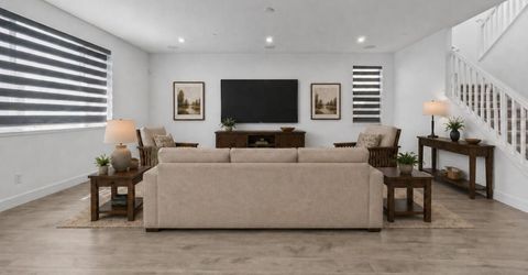 4613 S Hills Dr, Folsom, CA 95630 Photo