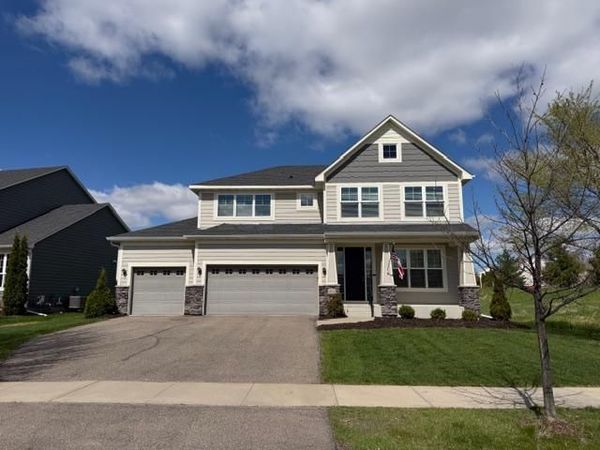 4042 Grand Chevalle Parkway , Chaska, MN 55318