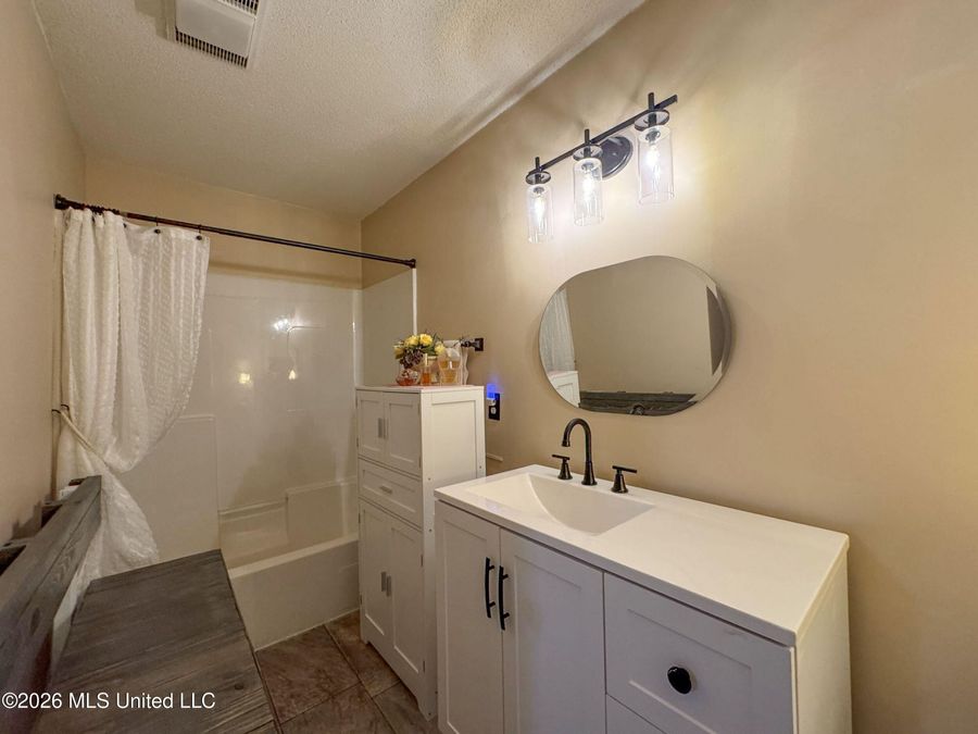 Property Image 119