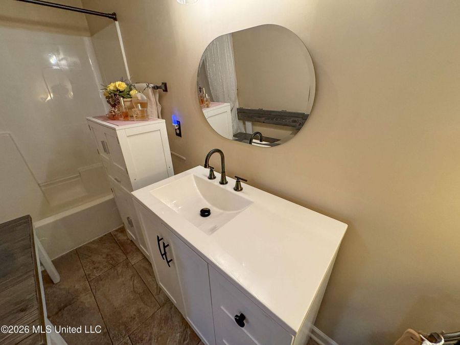 Property Image 120