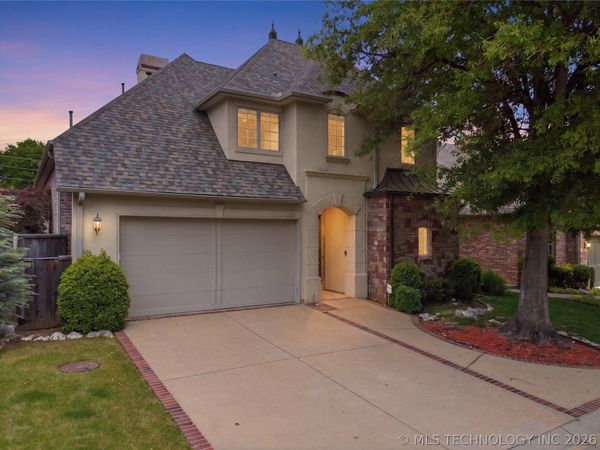5708 W Orlando Circle, Broken Arrow, OK 74011