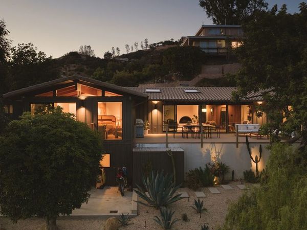 22910 Portage Circle Drive, Topanga, CA 90290