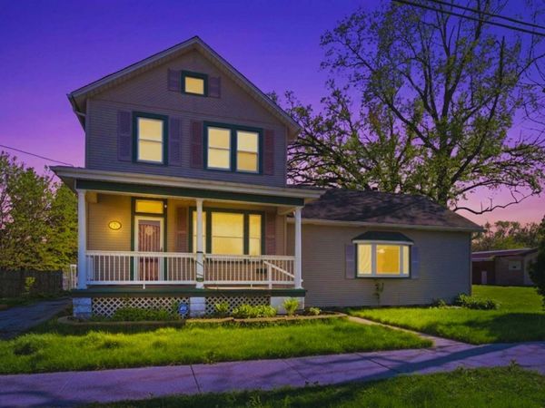 2261 136th Street , Blue Island, IL 60406