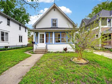 824 Wilson Avenue, Ames, IA 50010