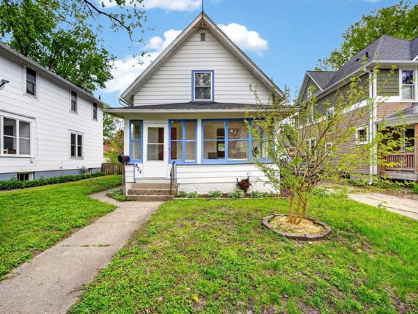 824 Wilson Avenue, Ames, IA 50010