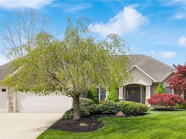 3448 Chadwick Drive , Green, OH 44685