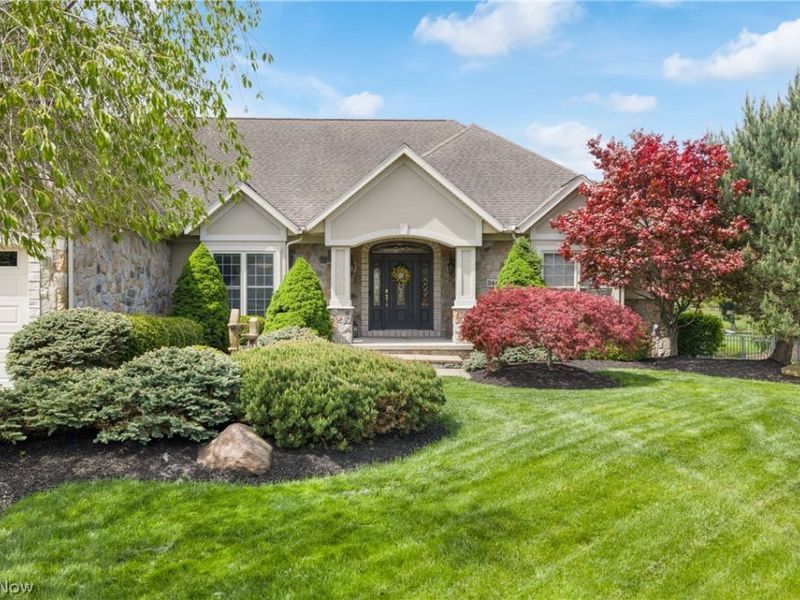 3448 Chadwick Drive, Uniontown, OH 44685 Photo 2