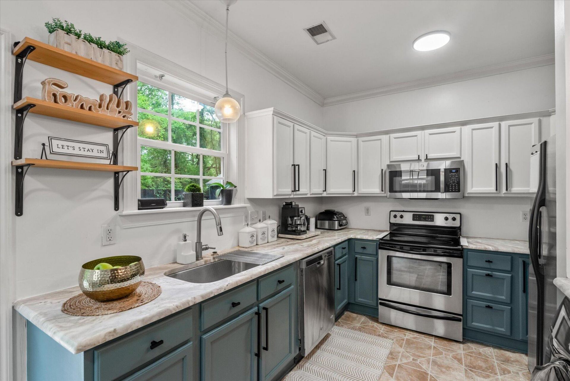 8949 Furr Street Photo 20