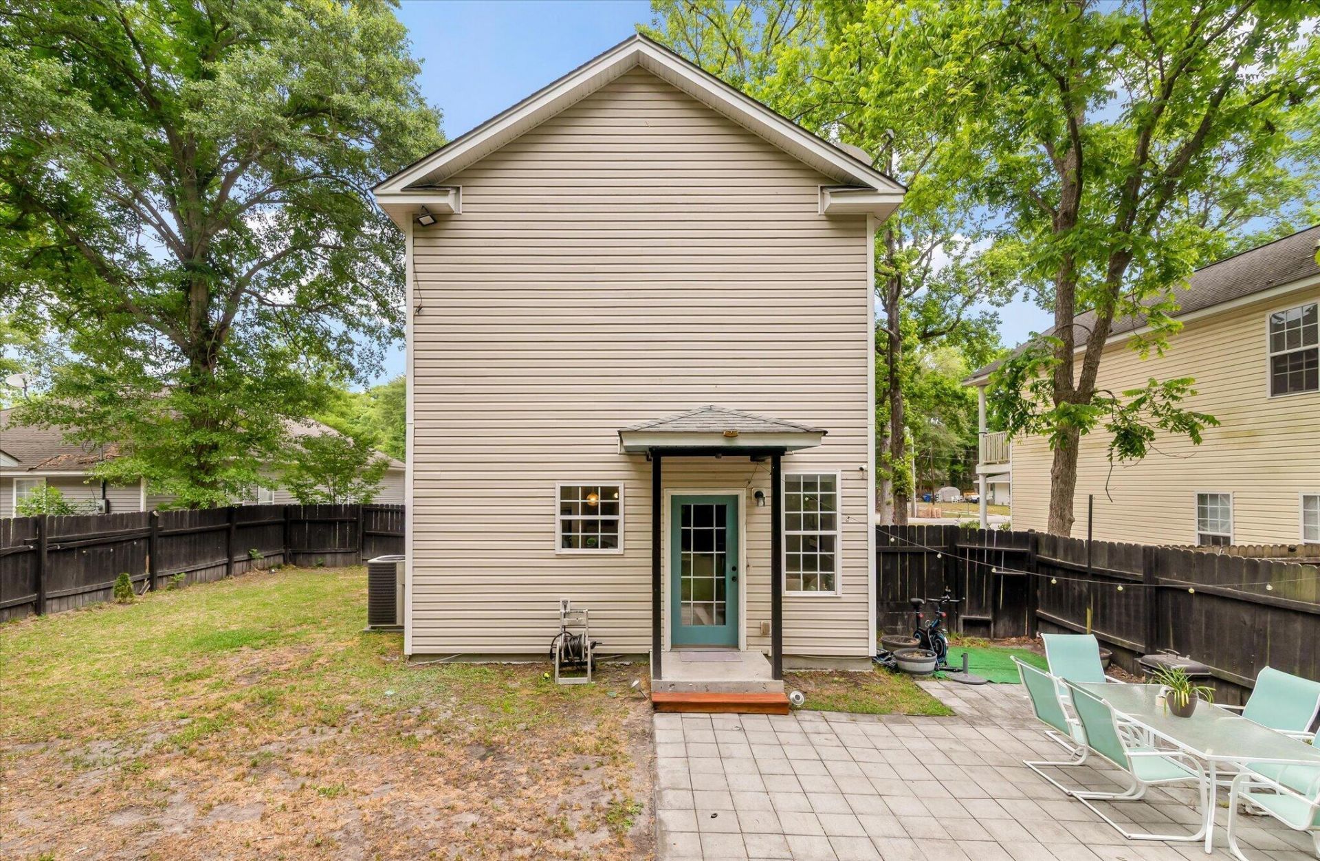 8949 Furr Street Photo 37