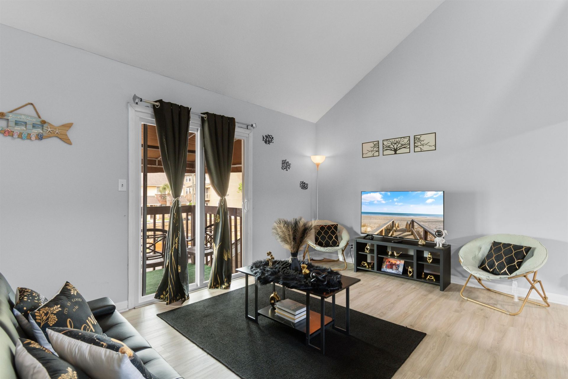 755 Burcale Rd. Photo 13