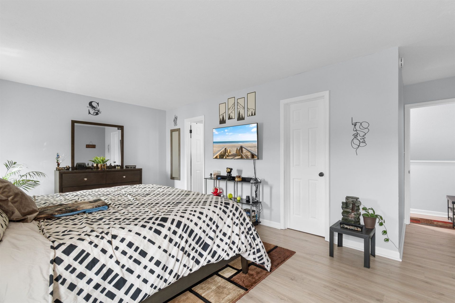 755 Burcale Rd. Photo 18