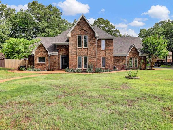 1039 AUTUMN OAKS CIR, Collierville, TN 38017