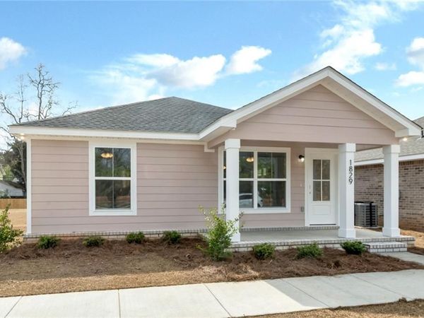 1829 Woodcock Place, Mobile, AL 36606
