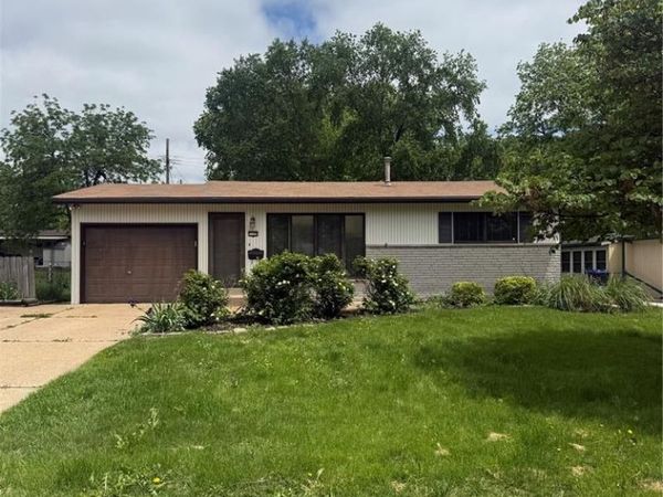 1125 Florland Drive, Florissant, MO 63031
