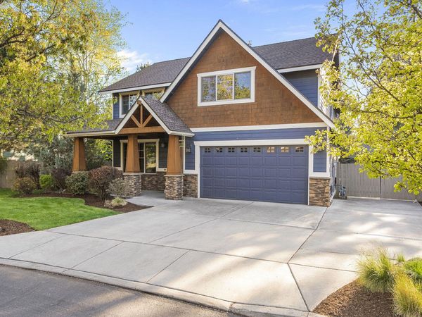 60964 Creekstone Loop, Bend, OR 97702