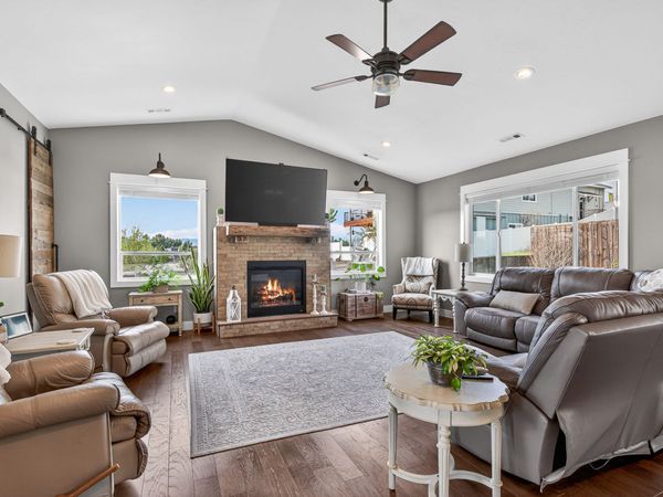 46 Terra Linda, Eagle Point, OR 97524