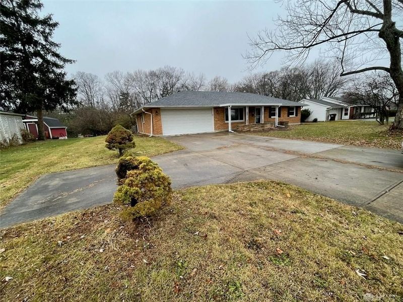 4954 tonawanda, Beavercreek, OH 45430 Photo 2
