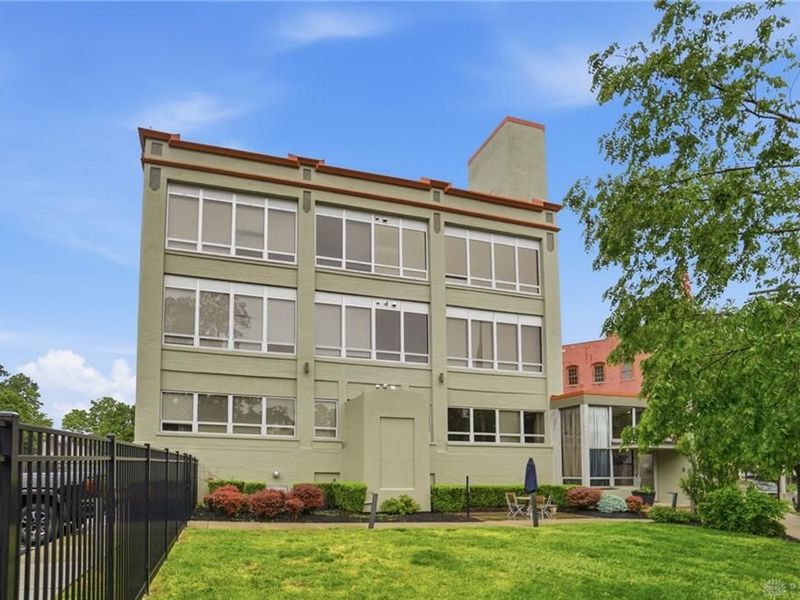 207 E Sixth, Unit 203, Dayton, OH 45402 Photo 1