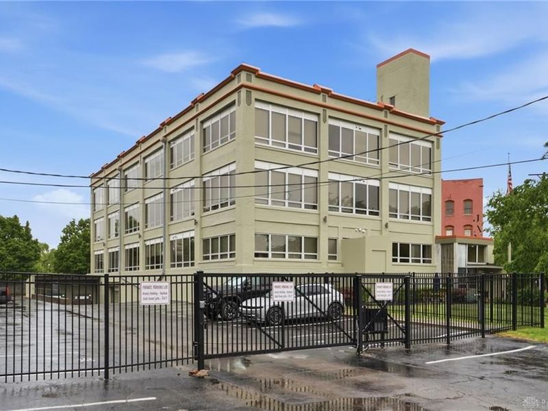 207 E Sixth, Unit 203, Dayton, OH 45402 Photo 2